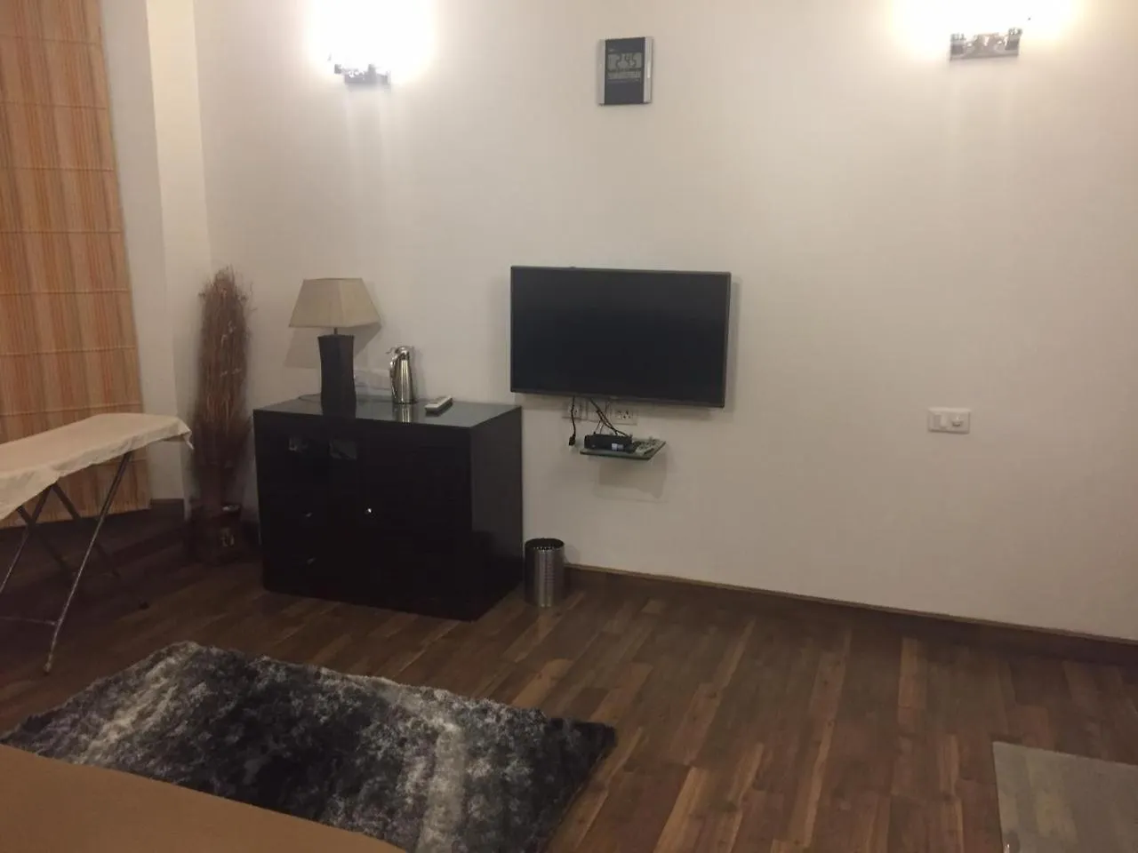 Villa Magestic Mansion Gurgaon Ferienhaus